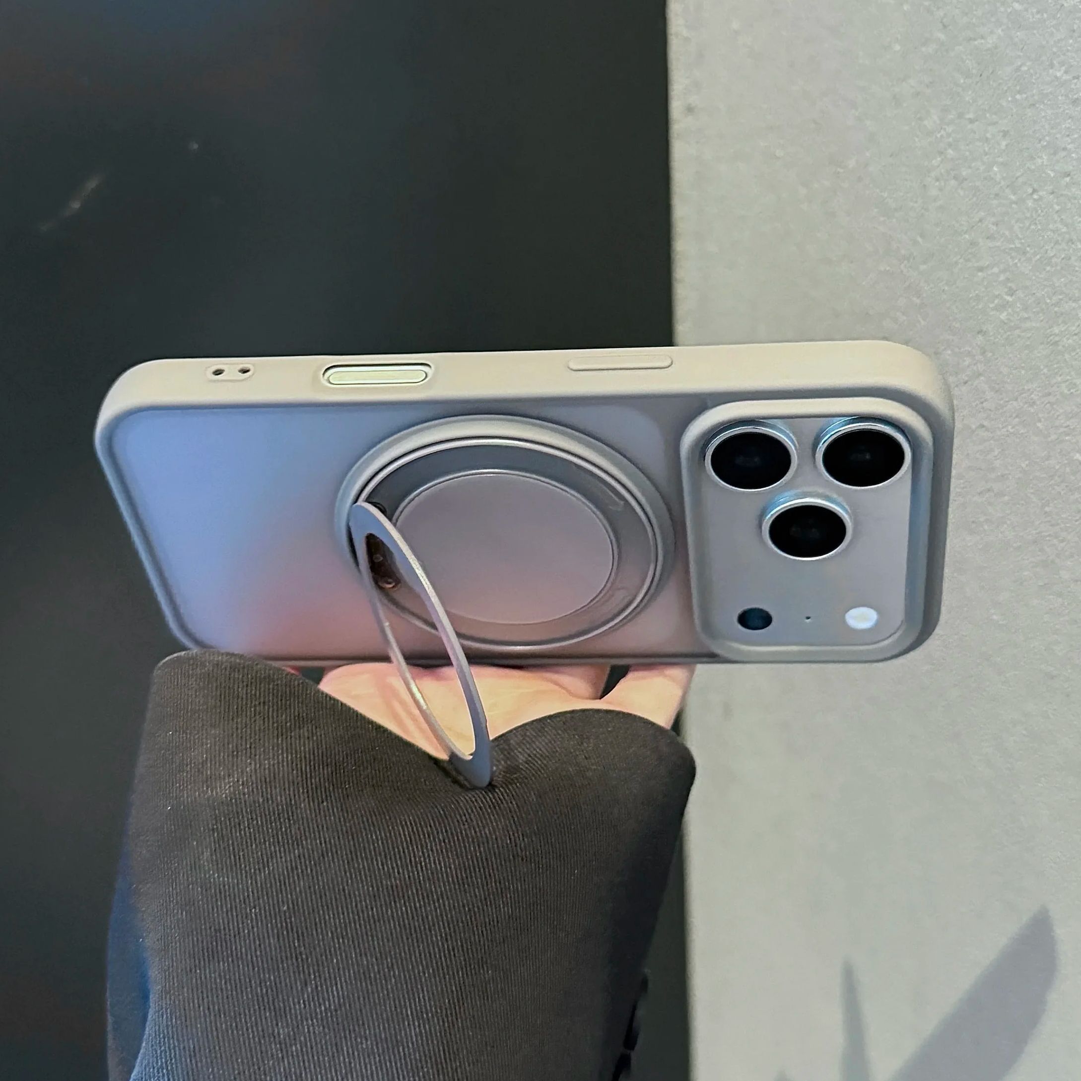 Custodia Magnetica Girevole a  - Magsafe Wireless Charger recensione e prezzo